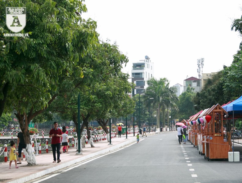 Phố đi bộ Trịnh Công Sơn: Không gian văn hóa thu hút khách du lịch ở Hà Nội